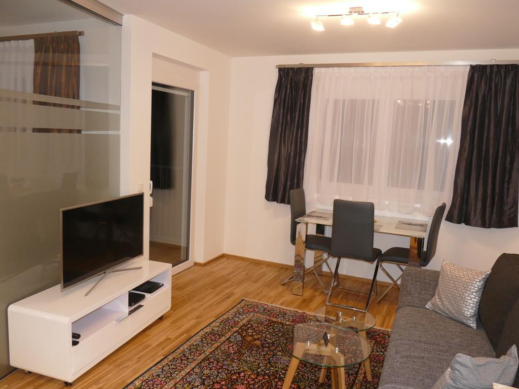 Chads City Apartment Mit Tiefgarage Free Parking Грац Экстерьер фото