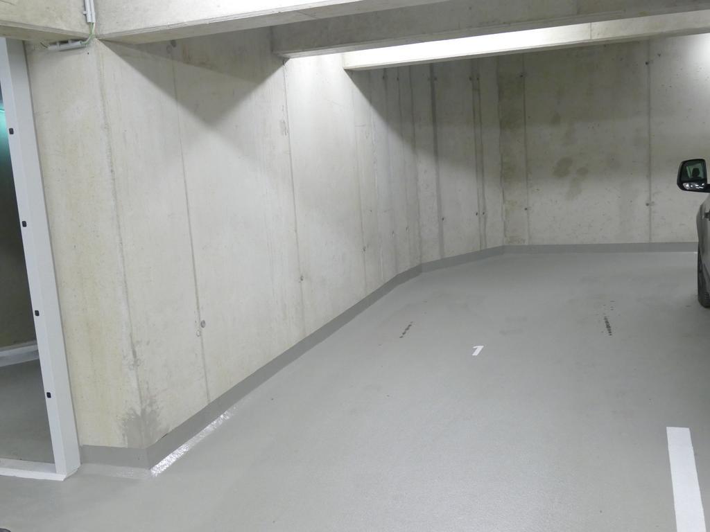 Chads City Apartment Mit Tiefgarage Free Parking Грац Экстерьер фото